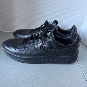 Puma Men's Classic Black Sneakers